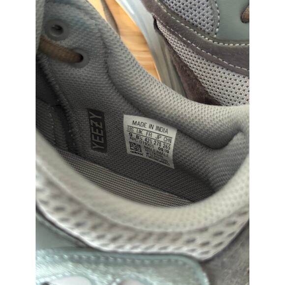 Adidas Yeezy Boost 700 Teal FW2499 Mens Size 9 - Picture 13 of 16